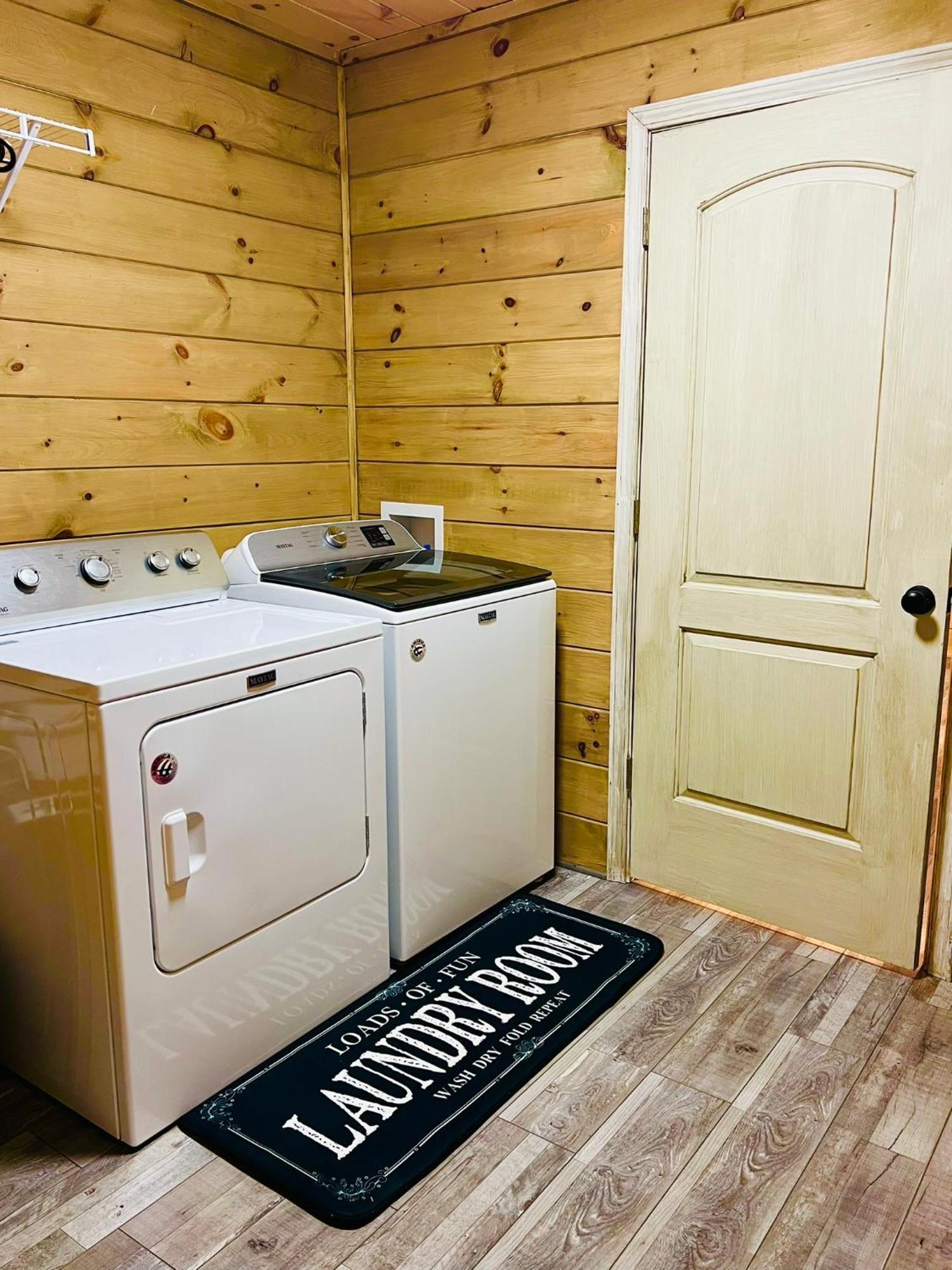 Firefly Fields 2-Acres With Guest House, Game Room, Mountain & River Views Sevierville Exterior photo
